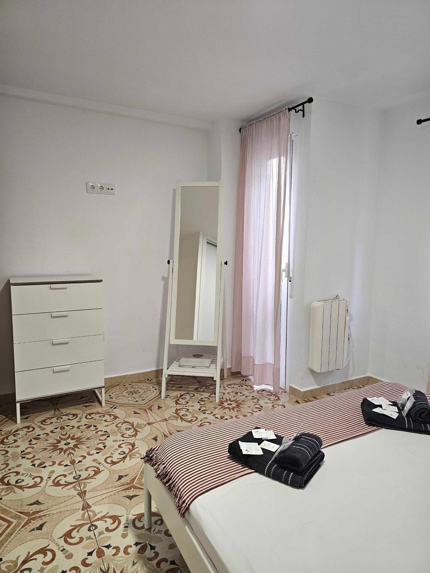 Suncastle Apartamentos Alicante -With Sunny Rooftop Terrace And Barbecue Exterior photo